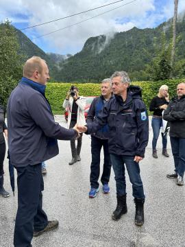 poveljnik CZ in predsednik vlade